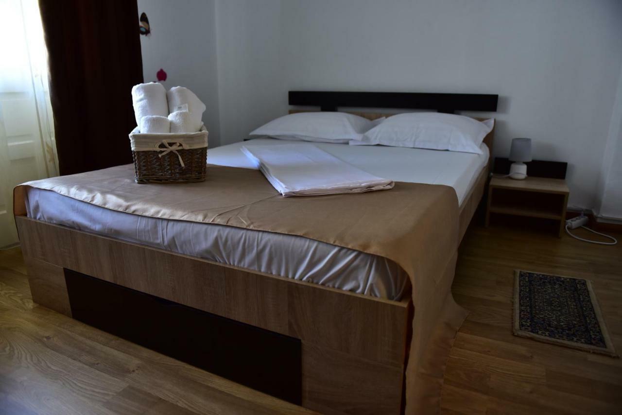 Vila Arjana Orşova Extérieur photo