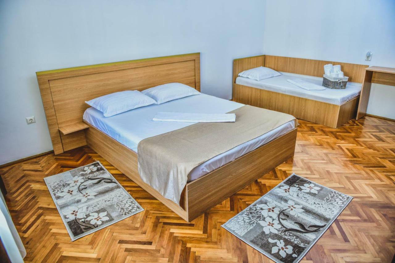 Vila Arjana Orşova Extérieur photo