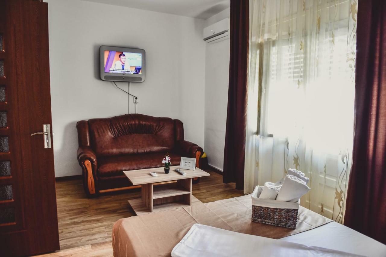 Vila Arjana Orşova Extérieur photo